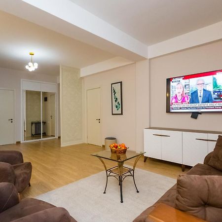 Central Comfort Place L Tbilisi ภายนอก รูปภาพ