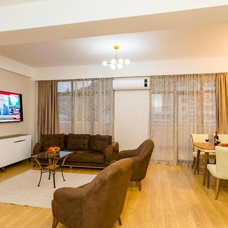 Central Comfort Place L Tbilisi ภายนอก รูปภาพ
