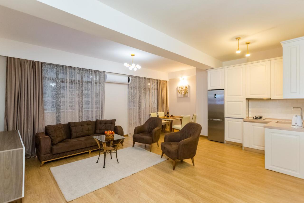 Central Comfort Place L Tbilisi ภายนอก รูปภาพ