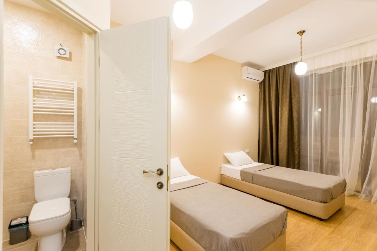Central Comfort Place L Tbilisi ภายนอก รูปภาพ